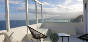 Home2Book Panoramic Sea Views Loft, Wifi